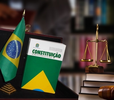 Direto constitucional: Cargos exclusivos de brasileiros natos e naturalizados