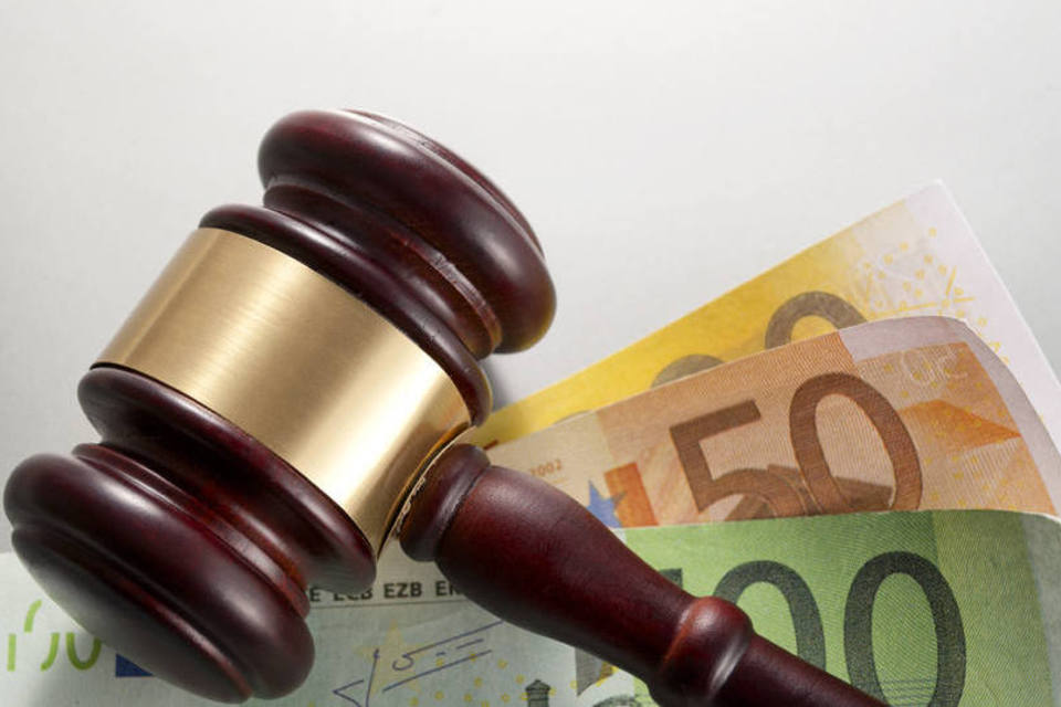 Mantida condenação de bancário que tentou executar valores já recebidos